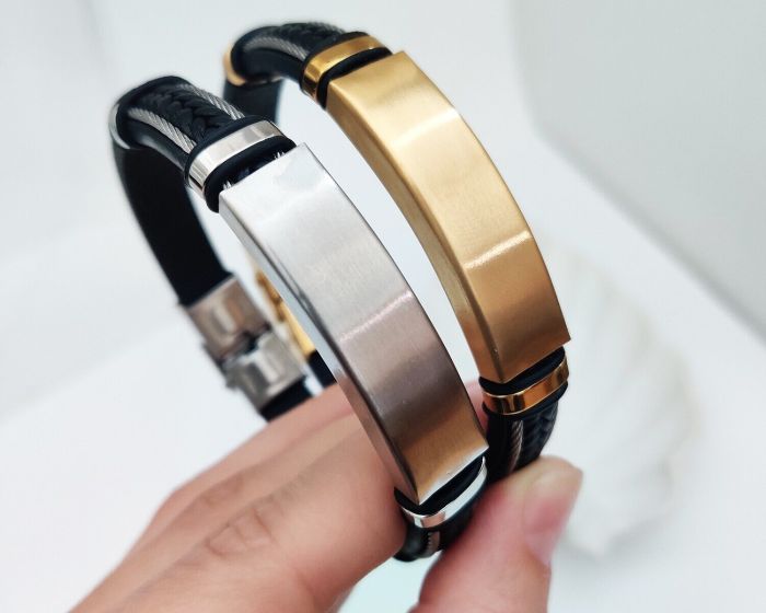 Genuine leather bracelet R0473