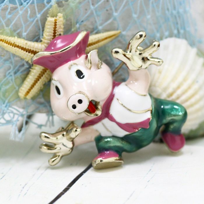 Brooch 2019 NG-15 2019 NG-15
