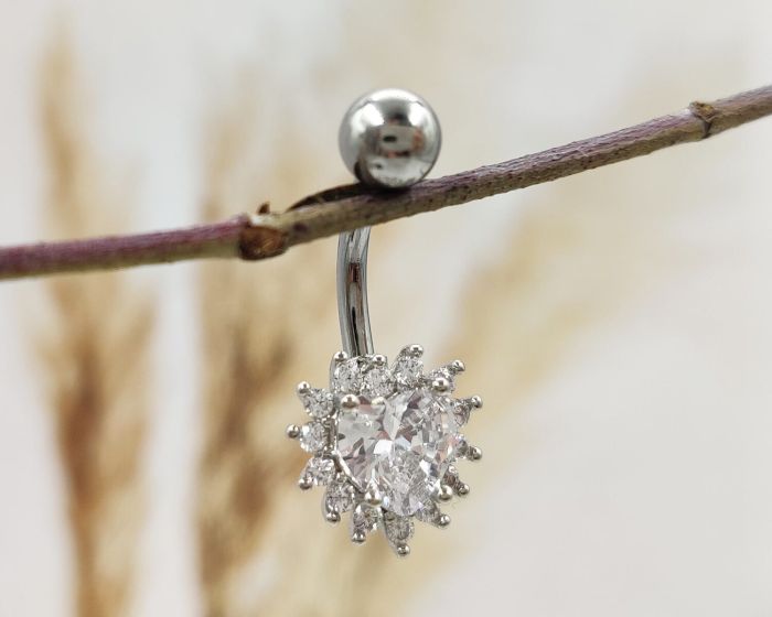 Belly button piercing G638873507120