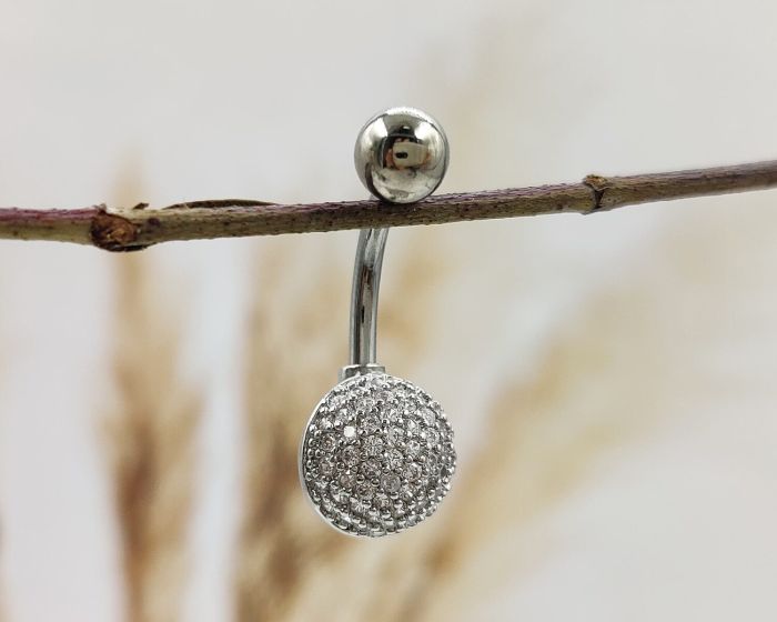 Belly button piercing G639174907170