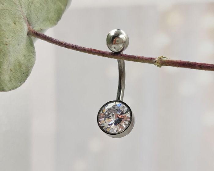 Belly button piercing G64027250775