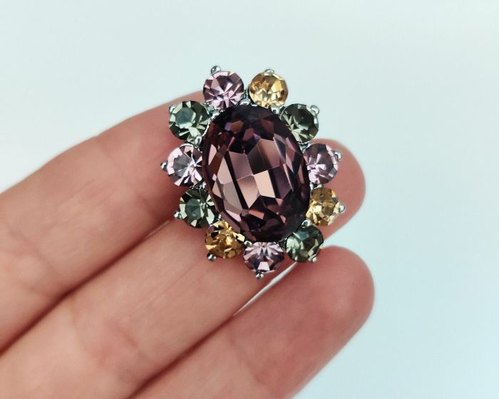 Brooch R050575907210