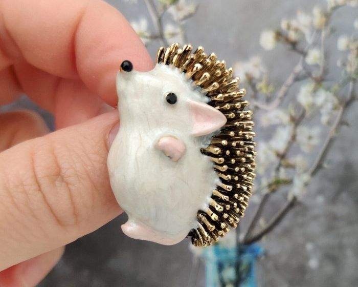 Hedgehog brooch R252074907170