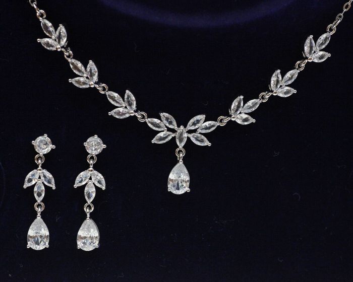 Evening set R1105
