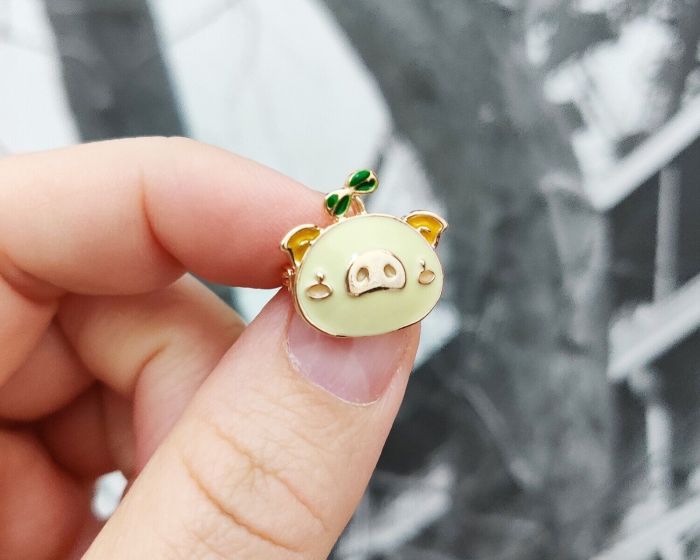 Brooch 2019 NG-49 2019 NG-49