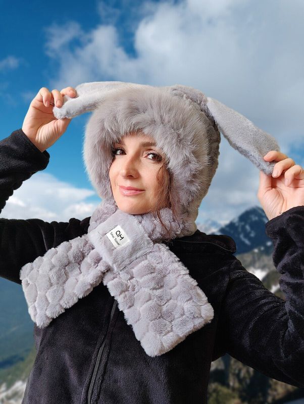 Bunny hat-scarf with ears R2185 (gray fur)