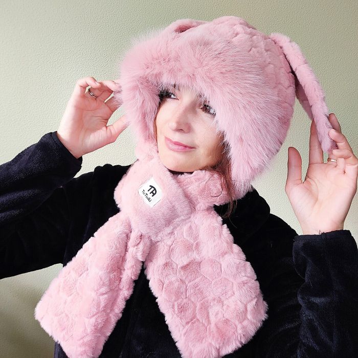 Hat-scarf with ears Bunny R2186 (pink fur)