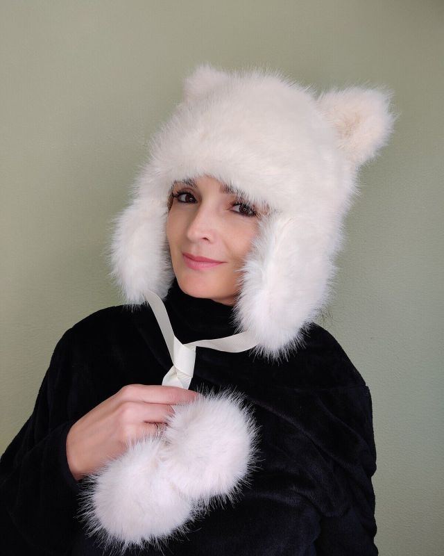 Hat with ears R2197
