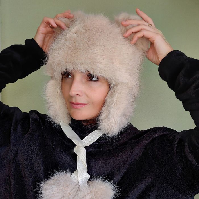Hat with ears R2198