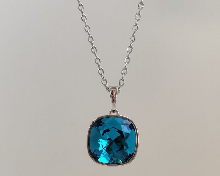Pendant with Swarovski crystals R2561718007795