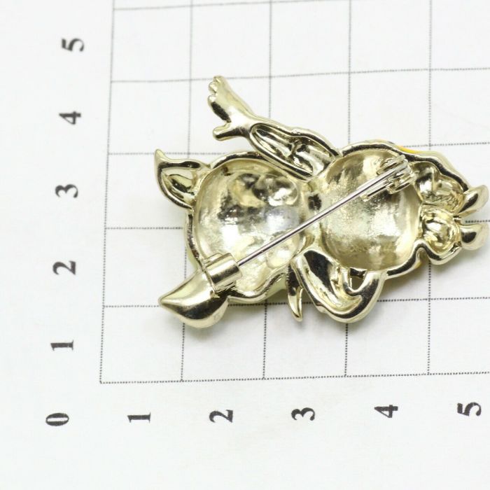 Brooch 2019 NG-32 2019 NG-32