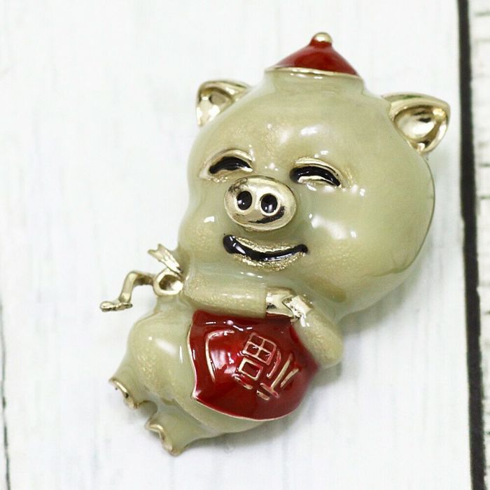 Brooch 2019 NG-29 2019 NG-29