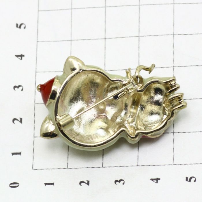 Brooch 2019 NG-30 2019 NG-30