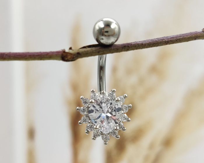 Belly button piercing G638873507120