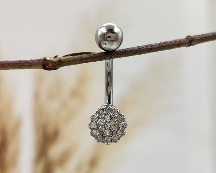 Belly button piercing G63957290795