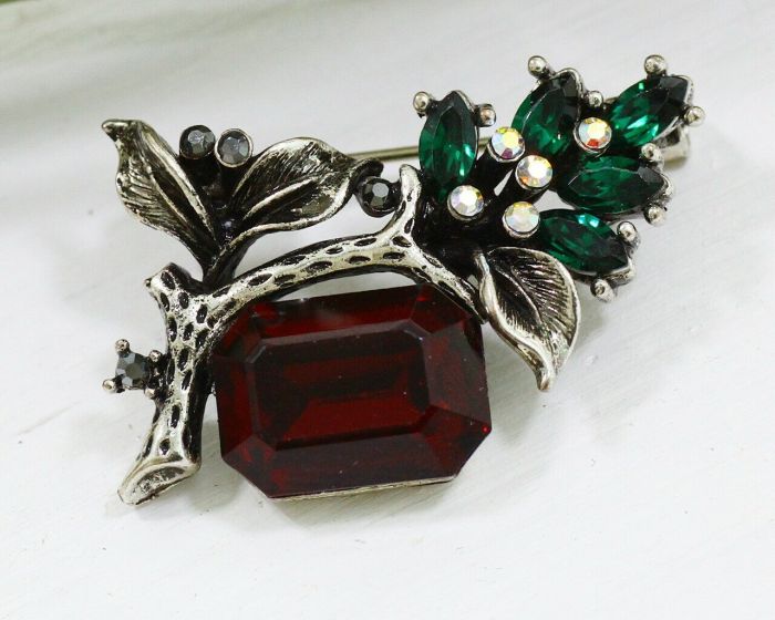 Brooch D81174807160 D81174807160