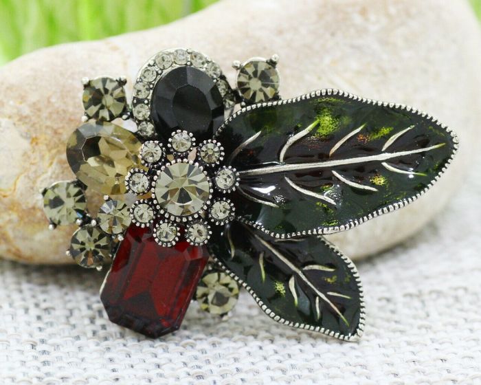 Brooch  D079677507250 D079677507250