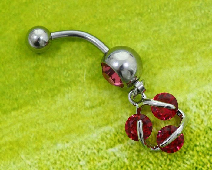 Belly button piercing F400 F400