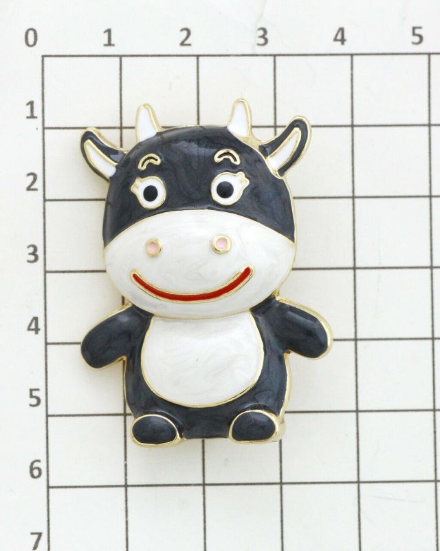New Year Symbol Brooch F625174507150 F625174507150