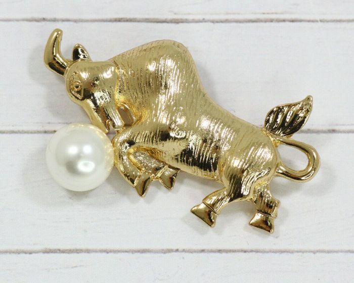 New Year Symbol Brooch F632073907140 F632073907140