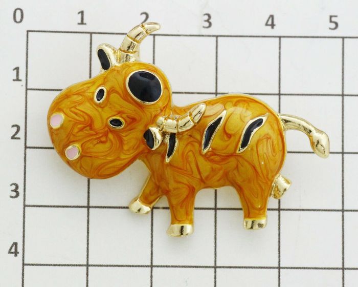 New Year Symbol Brooch F625474507150 F625474507150