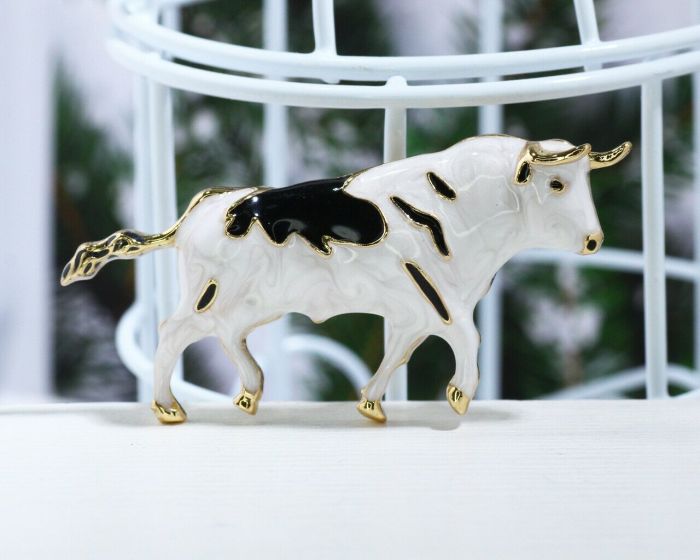 New Year Symbol Brooch F660174507150 F660174507150