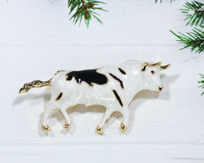 New Year Symbol Brooch F660174507150 F660174507150