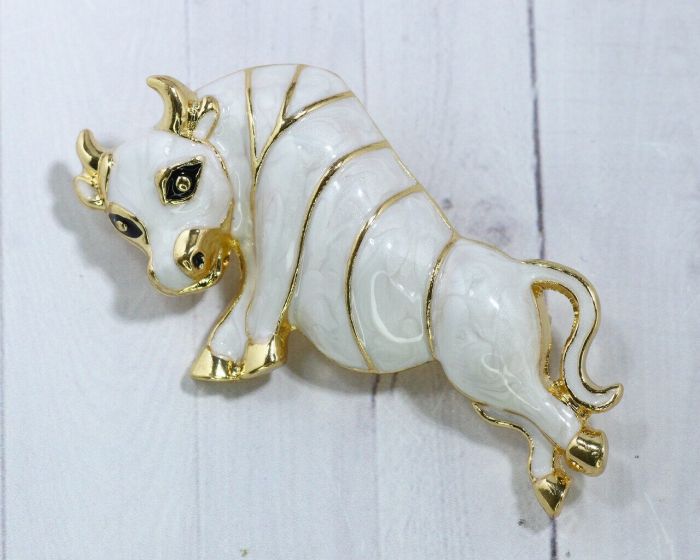 New Year Symbol Brooch F660374507150 F660374507150