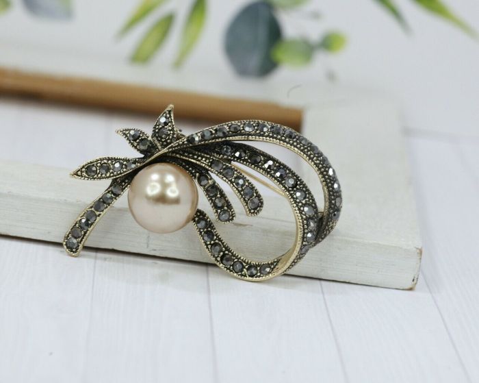 Brooch F746574807160 F746574807160