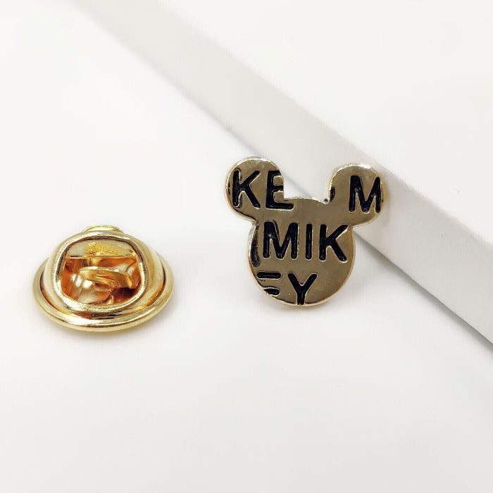 Mickey Mouse Brooch R055972907120
