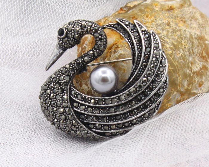 Brooch F924074807180